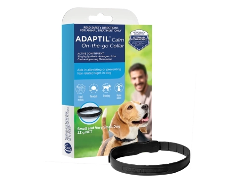 Adaptil_Collar_Small_Front_Facing_Right_with_collar